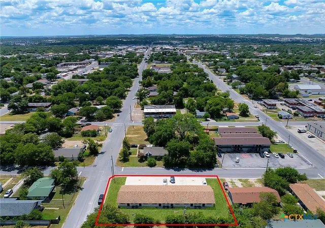 Listing Photo 4 - Condo for sale in building located at 213 E Harrison Ave, Killeen, TX 76541