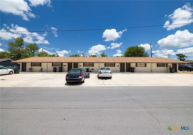 Listing Photo 5 - Condo for sale in building located at 213 E Harrison Ave, Killeen, TX 76541