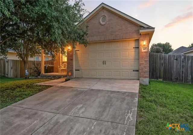 Photo 2 of Single family home for sale at 427 Roadrunner Ave, New Braunfels, TX 78130 | MLS# 625996 | Listing updated on 2026-10-07
