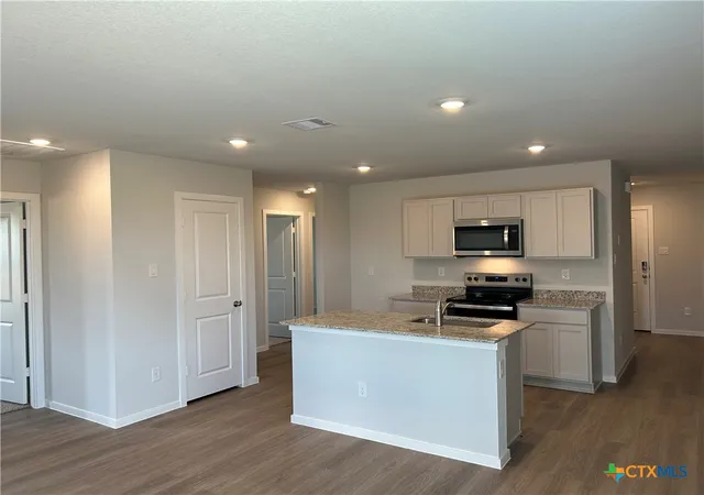 Photo 3 of Single family home for sale at 133 Mullins Dr, Rockdale, TX 76567 | MLS# 626188 | Listing updated on 2026-10-01