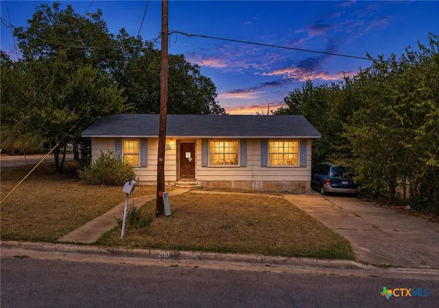Photo 1 of Single family home for sale at 200 E Hoopes Ave, Pflugerville, TX 78660 | MLS# 625859 | Listing updated on 2026-09-24