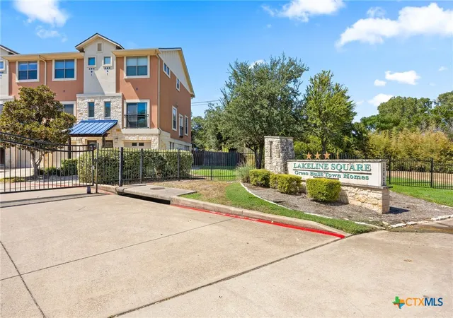 Photo 3 of Condo for sale at 13420 Lyndhurst St #103, Austin, TX 78729 | MLS# 626149 | Listing updated on 2026-09-25