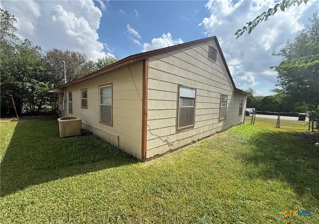 Photo 3 of Single family home for sale at 121 Lubbock St, Point Comfort, TX 77978 | MLS# 626208 | Listing updated on 2026-09-25