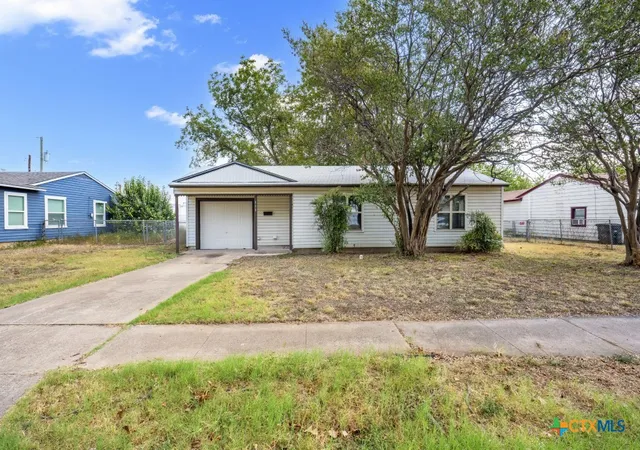 Photo 1 of Single family home for sale at 808 Crockett Dr, Killeen, TX 76541 | MLS# 625931 | Listing updated on 2026-09-28