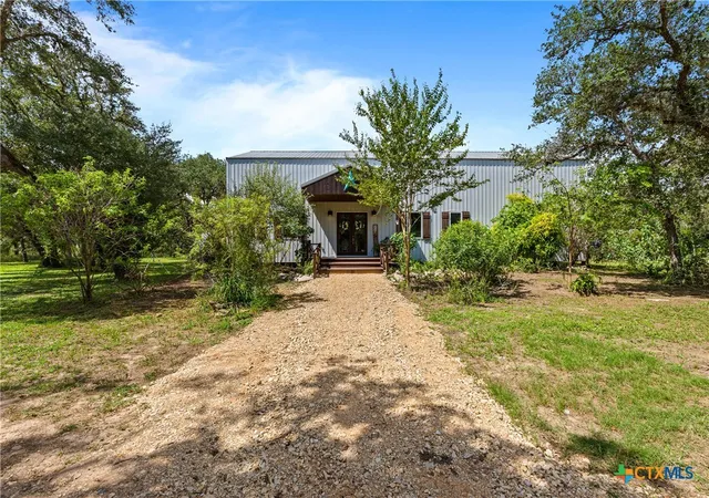 Photo 1 of Single family home for sale at 420 Private Rd 2843, Edna, TX 77957 | MLS# 626016 | Listing updated on 2026-09-29