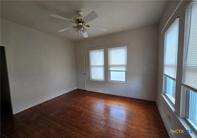 Photo 4 of Single family home for sale at 605 Park St, Gatesville, TX 76528 | MLS# 626066 | Listing updated on 2026-10-02