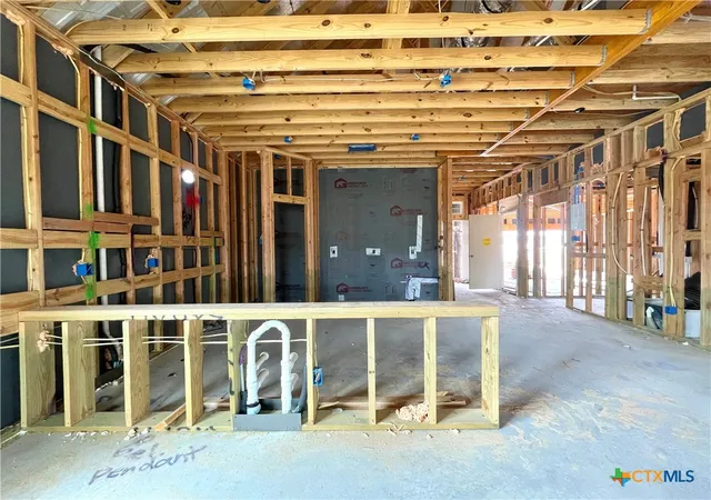 Photo 3 of Single family home for sale at 327 Pathfinder Dr, Copperas Cove, TX 76522 | MLS# 626239 | Listing updated on 2026-09-25