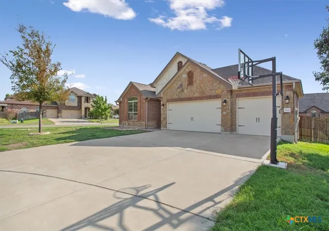 Photo 3 of Single family home for sale at 5121 Quartz Ct, Temple, TX 76502 | MLS# 626121 | Listing updated on 2026-10-06