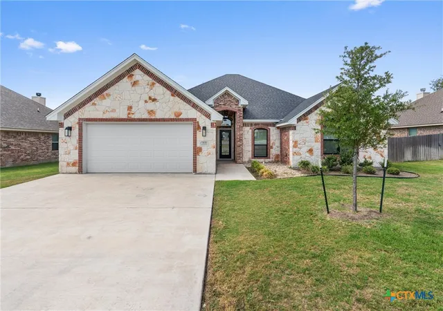 Photo 1 of Single family home for sale at 965 Northern Dancer Dr, Hewitt, TX 76643 | MLS# 626090 | Listing updated on 2026-09-25