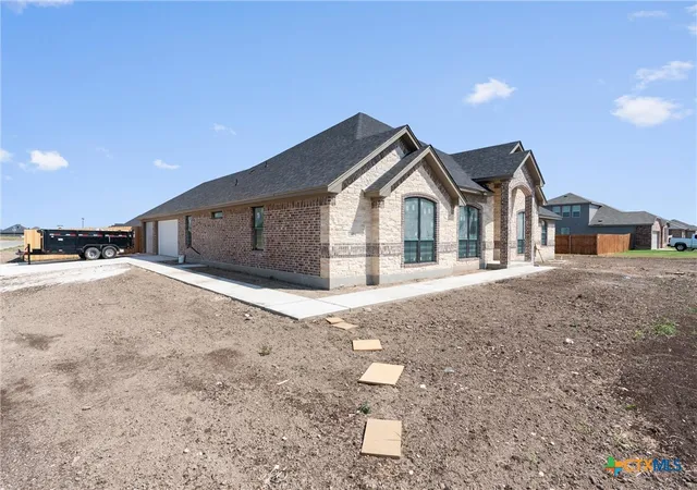 Photo 3 of Single family home for sale at 1312 Flint Ridge Loop, Salado, TX 76571 | MLS# 623621 | Listing updated on 2026-09-29