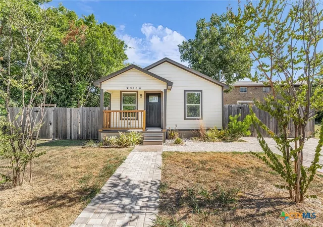 Photo 1 of Single family home for sale at 313 E Texas Ave, Killeen, TX 76541 | MLS# 626254 | Listing updated on 2026-09-26