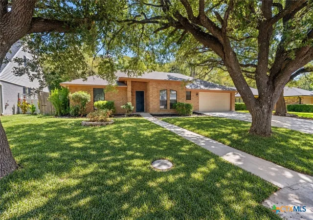 Photo 3 of Single family home for sale at 3213 Pecan Valley Dr, Temple, TX 76502 | MLS# 626092 | Listing updated on 2026-09-29