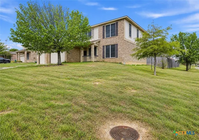 Photo 3 of Single family home for sale at 305 Buckskin Trl, Harker Heights, TX 76548 | MLS# 626272 | Listing updated on 2026-10-05