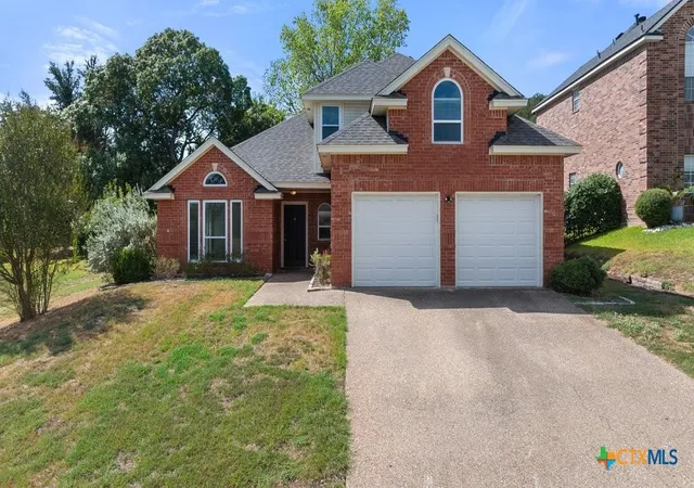 Photo 2 of Single family home for sale at 2004 Rose Cir, Harker Heights, TX 76548 | MLS# 625843 | Listing updated on 2026-10-06