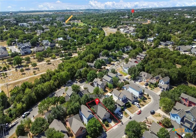 Photo 2 of Single family home for sale at 1313 E 3rd Street, Georgetown, TX 78626 | MLS# 626285 | Listing updated on 2026-09-28