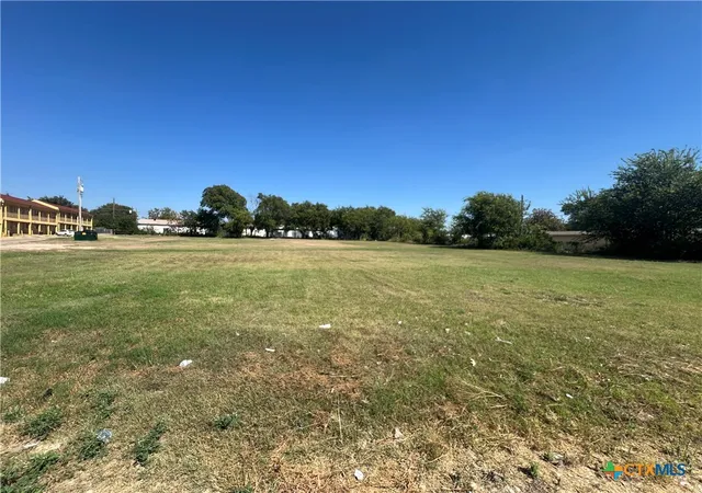 Photo 4 of Land for sale at 801 E Veterans Memorial Blvd, Killeen, TX 76541 | MLS# 626290 | Listing updated on 2026-09-25