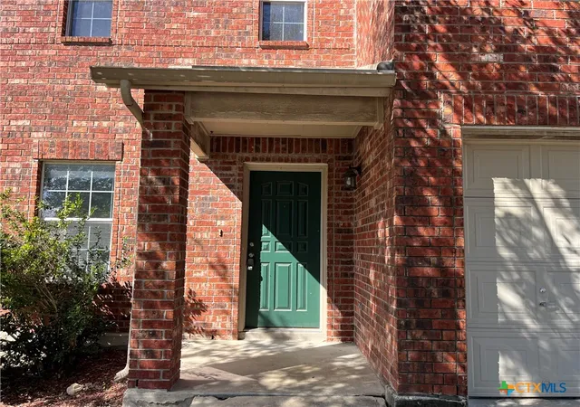 Photo 1 of Single family home for sale at 654 San Augustine Blvd, New Braunfels, TX 78132 | MLS# 626104 | Listing updated on 2026-10-07