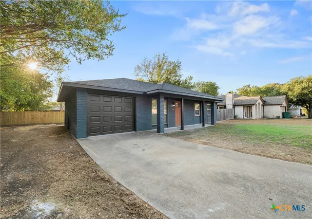 Photo 2 of Single family home for sale at 1128 Lindsey Cir, Belton, TX 76513 | MLS# 626303 | Listing updated on 2026-09-25