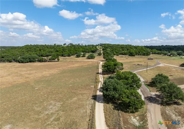 Photo 3 of House for sale at 1100 County Rd 316, Gatesville, TX 76528 | MLS# 626064 | Listing updated on 2026-09-25