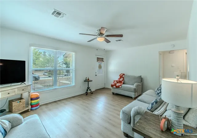 Photo 4 of Single family home for sale at 108 S Kings Trl, Little River Academy, TX 76554 | MLS# 626275 | Listing updated on 2026-10-05