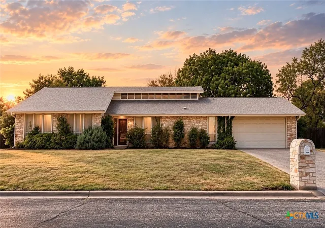 Photo 1 of Single family home for sale at 202 Evergreen Dr, Harker Heights, TX 76548 | MLS# 626269 | Listing updated on 2026-09-28