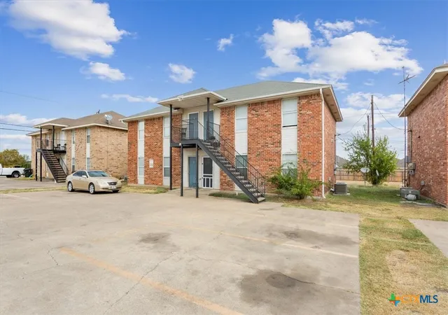 Photo 2 of House for sale at 1113 Horizon Dr, Killeen, TX 76549 | MLS# 625472 | Listing updated on 2026-10-02