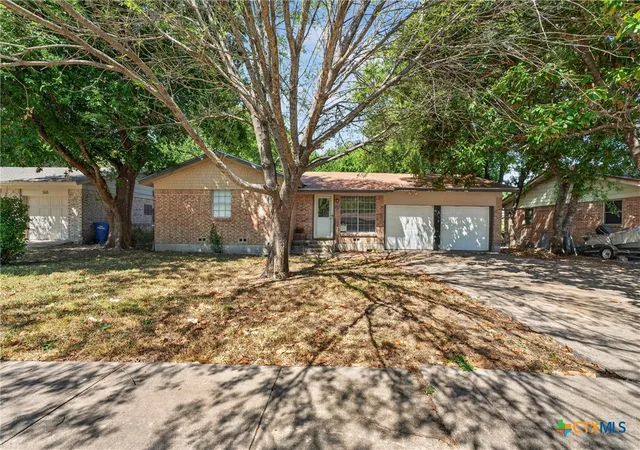 Photo 3 of Sale Pending at 506 Creek St, Copperas Cove, TX 76522 | MLS# 626268 | Listing updated on 2026-09-29