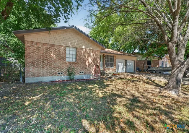 Photo 4 of Sale Pending at 506 Creek St, Copperas Cove, TX 76522 | MLS# 626268 | Listing updated on 2026-09-29