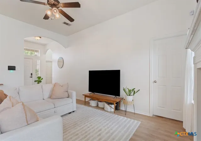 Photo 4 of Single family home for sale at 322 Emerald Ridge Dr, Temple, TX 76502 | MLS# 626260 | Listing updated on 2026-10-07