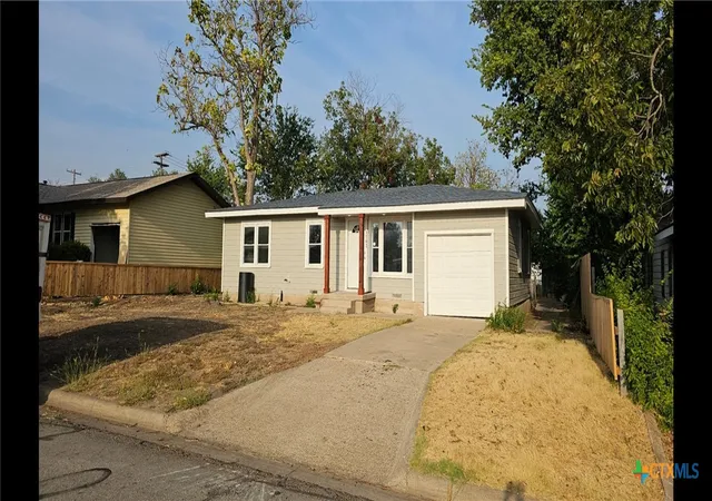 Photo 1 of Single family home for sale at 1702 S 49th Street, Temple, TX 76504 | MLS# 626343 | Listing updated on 2026-10-07