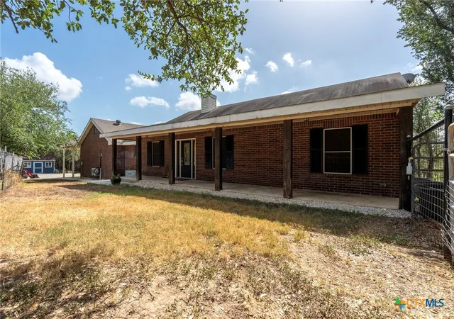 Photo 3 of Single family home for sale at 519 Eden Ranch Dr, Canyon Lake, TX 78133 | MLS# 626288 | Listing updated on 2026-09-28