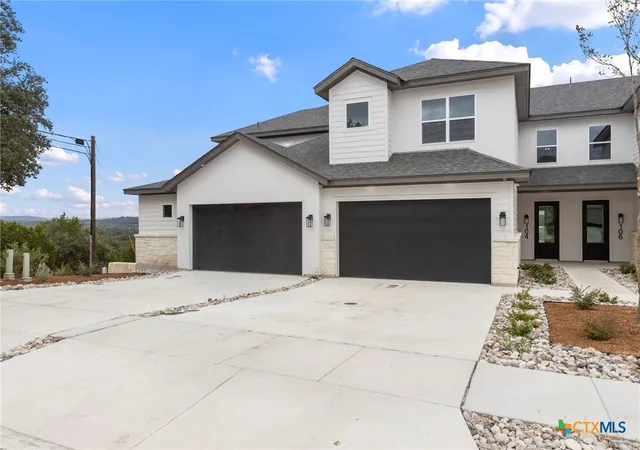 Photo 4 of Townhouse for sale at 108 Magnolia Cir, Boerne, TX 78006 | MLS# 626377 | Listing updated on 2026-09-29