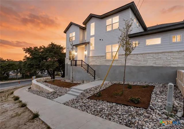 Photo 2 of Townhouse for sale at 110 Magnolia Cir, Boerne, TX 78006 | MLS# 626378 | Listing updated on 2026-09-29