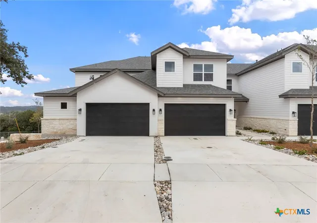 Photo 3 of Townhouse for sale at 110 Magnolia Cir, Boerne, TX 78006 | MLS# 626378 | Listing updated on 2026-09-29