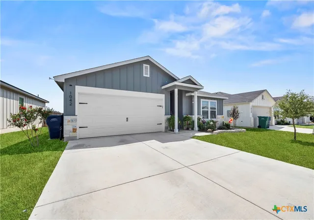 Photo 2 of Single family home for sale at 1042 Lexington Dr, Copperas Cove, TX 76522 | MLS# 626348 | Listing updated on 2026-10-05