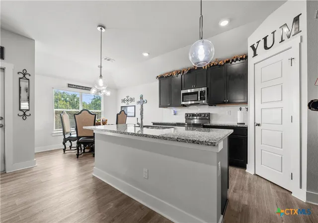 Photo 4 of Single family home for sale at 1042 Lexington Dr, Copperas Cove, TX 76522 | MLS# 626348 | Listing updated on 2026-10-05