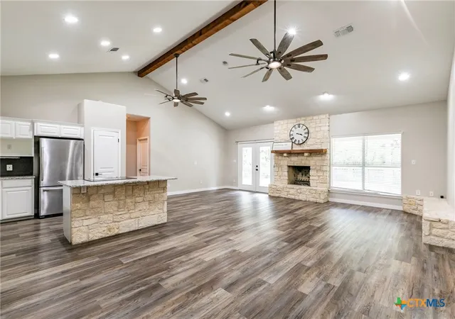Photo 3 of Single family home for sale at 14380 Spotted Horse Ln, Salado, TX 76571 | MLS# 625251 | Listing updated on 2026-10-08