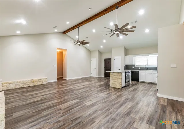 Photo 4 of Single family home for sale at 14380 Spotted Horse Ln, Salado, TX 76571 | MLS# 625251 | Listing updated on 2026-10-08