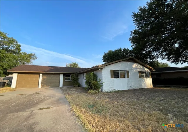 Photo 1 of Single family home for sale at 3310 Oakdale Dr, Temple, TX 76502 | MLS# 626274 | Listing updated on 2026-09-28