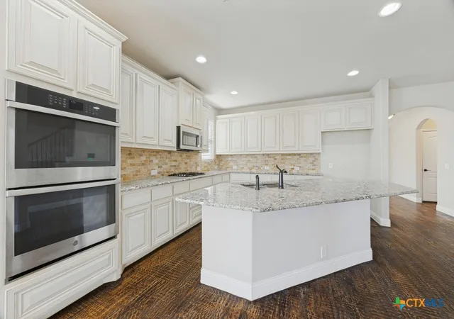 Photo 3 of Single family home for sale at 4713 Camp Verde Cir, Sherman, TX 75092 | MLS# 626228 | Listing updated on 2026-09-28