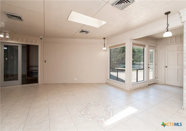 Photo 3 of Single family home for sale at 14200 Briarcliff Rd, Troy, TX 76579 | MLS# 626355 | Listing updated on 2026-10-01