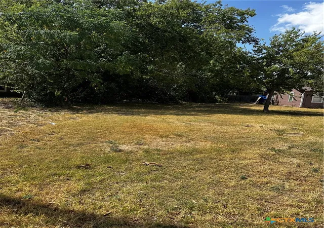 Photo 4 of Land for sale at 711 Henderson St, Killeen, TX 76541 | MLS# 626147 | Listing updated on 2026-10-03