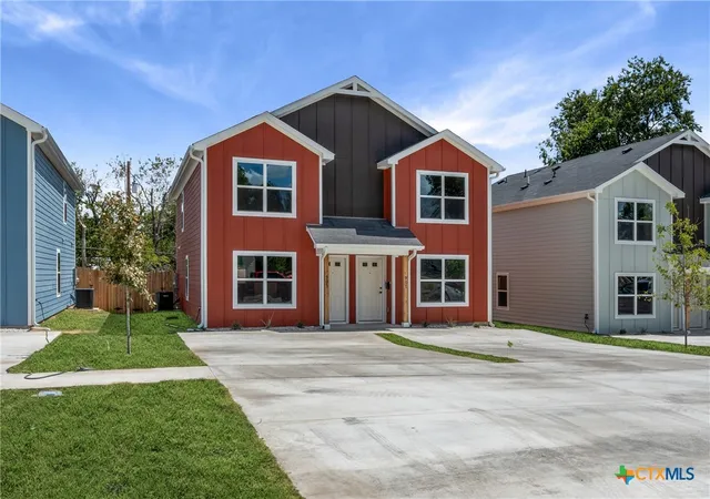 Photo 3 of Townhouse for sale at 907 S 2nd Street, Temple, TX 76504 | MLS# 626515 | Listing updated on 2026-09-29