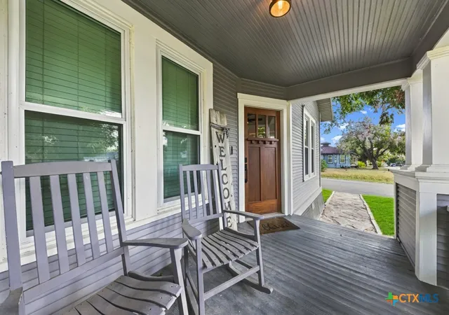Photo 3 of Single family home for sale at 293 E Mather St, New Braunfels, TX 78130 | MLS# 626468 | Listing updated on 2026-10-01