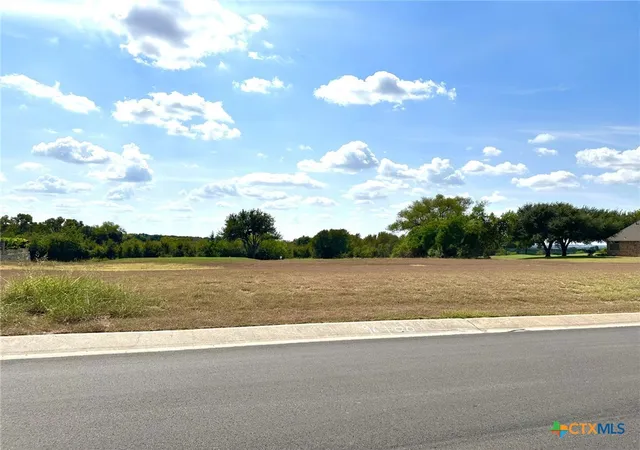 Photo 3 of Sale Pending at 4957 Wildflower Ln, Temple, TX 76502 | MLS# 626514 | Listing updated on 2026-10-01
