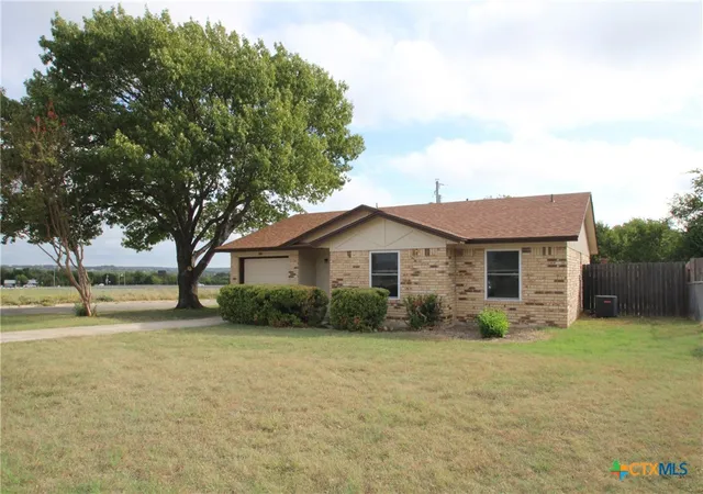 Photo 3 of Single family home for sale at 569 Plaza Ct, Harker Heights, TX 76548 | MLS# 626538 | Listing updated on 2026-09-30