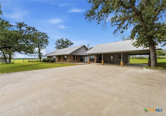 Photo 3 of House for sale at 6589 State Hwy 304, Harwood, TX 78632 | MLS# 626535 | Listing updated on 2026-09-29