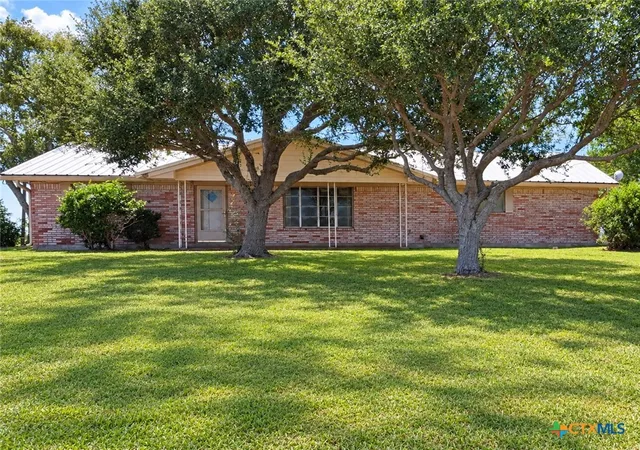 Photo 1 of Single family home for sale at 150 Sikes Rd, Port Lavaca, TX 77979 | MLS# 626194 | Listing updated on 2026-10-08