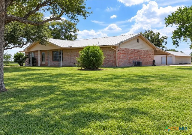 Photo 2 of Single family home for sale at 150 Sikes Rd, Port Lavaca, TX 77979 | MLS# 626194 | Listing updated on 2026-10-08