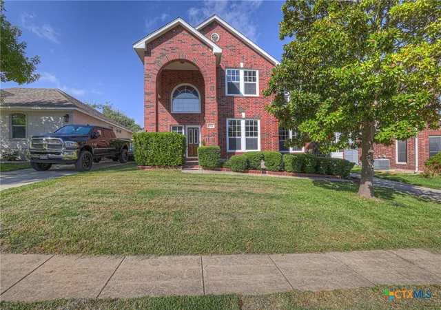 Photo 3 of Single family home for sale at 1611 Springhouse St, San Antonio, TX 78251 | MLS# 624801 | Listing updated on 2026-09-30